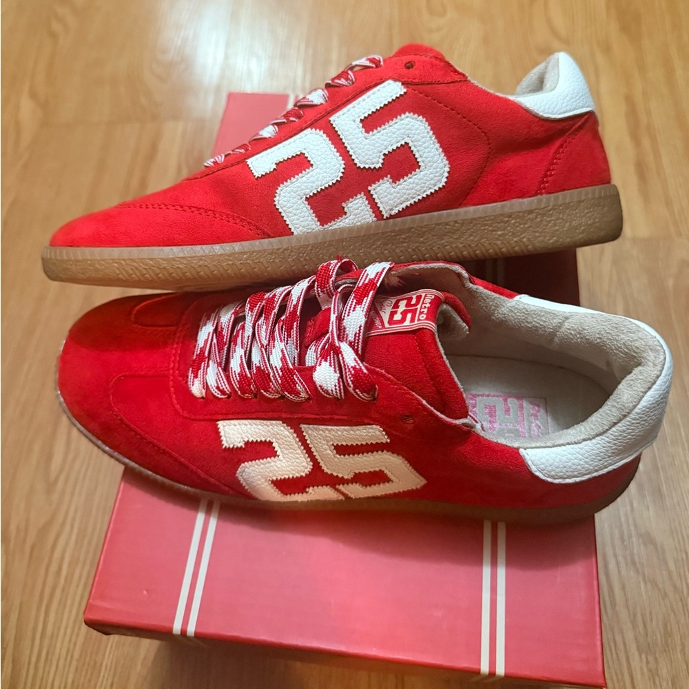 SHU SHOP Retro 25 Suede Sneakers - Picture 7 of 7